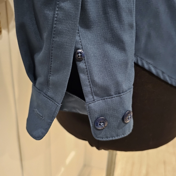 REI Women's Hiking shirt - Picture 11 of 14